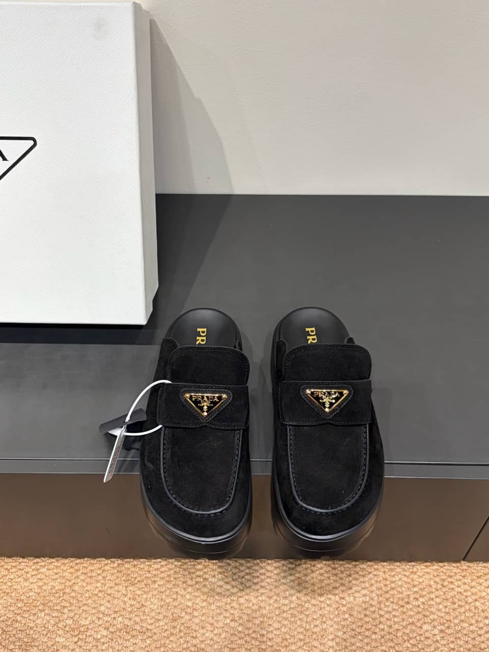 S3885